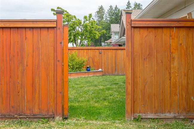 1337 4th Ave, House other with 3 bedrooms, 2 bathrooms and 4 parking in Ladysmith BC | Image 35