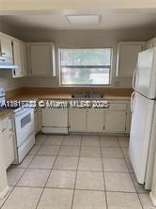 b-1314 White Pine Dr, Wellington, FL, 33414-5745 | Card Image