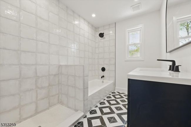 1081 Lambert Rd, House other with 4 bedrooms, 3 bathrooms and null parking in Teaneck NJ | Image 15
