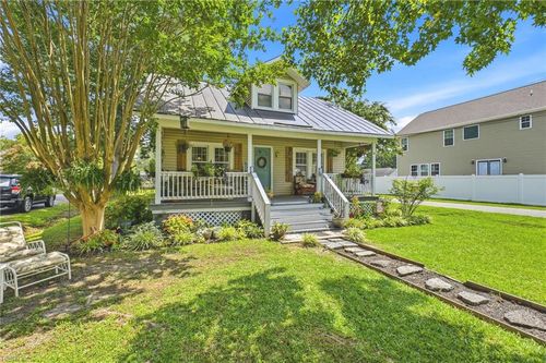944 Bells Mill Rd, Chesapeake, VA, 23322-7071 | Card Image