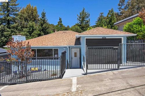 6138 Oakdale Ave, Oakland, CA, 94605-1881 | Card Image