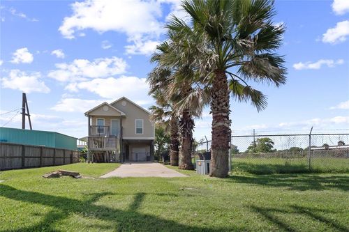 1826 Highway 87, Crystal Beach, TX, 77650-0921 | Card Image