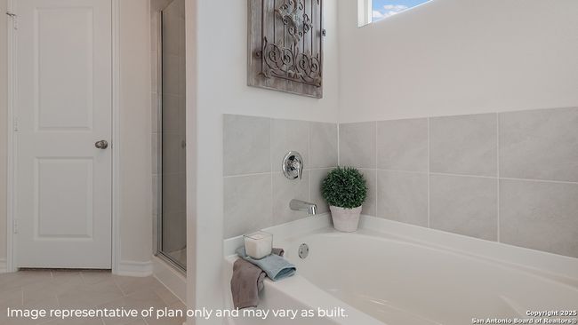 14815 Sabine Loop Rd, House other with 5 bedrooms, 4 bathrooms and null parking in San Antonio TX | Image 14