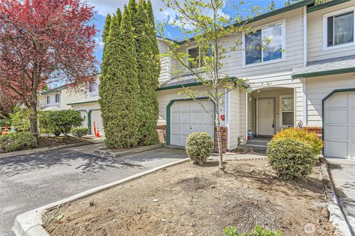 j3-1131 115th St Sw, Everett, WA, 98204-7889 | Card Image
