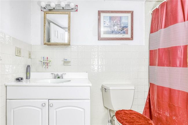 11 Rainbow Ct, House other with 6 bedrooms, 4 bathrooms and 1 parking in Spring Valley NY | Image 25
