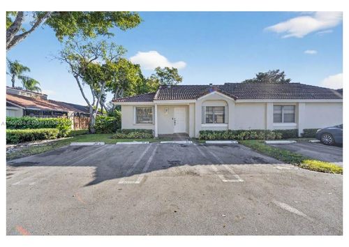 6018 Nw 172nd Terrace Cir, Hialeah, FL, 33015-4676 | Card Image