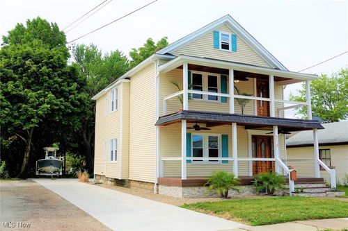 510 2nd St, Fairport Harbor, OH, 44077-5728 | Card Image