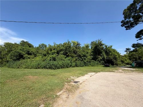 309 Estate Dr, Luling, LA, 70070-4583 | Card Image