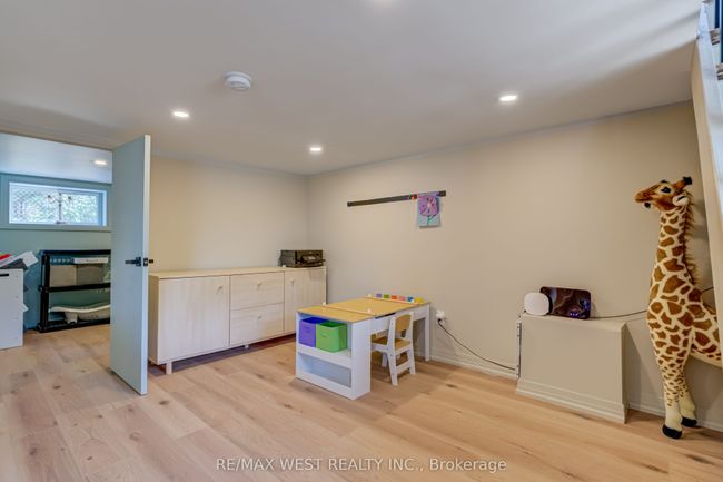 31 Beaver St, House other with 3 bedrooms, 2 bathrooms and 8 parking in Glen Williams ON | Image 19