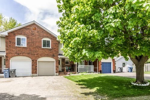 61 Grandridge Cres, Guelph, ON, N1H8G2 | Card Image
