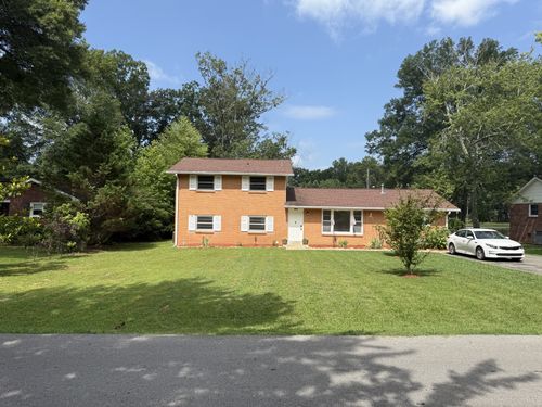 613 Cumberland Ave, Tullahoma, TN, 37388-2841 | Card Image