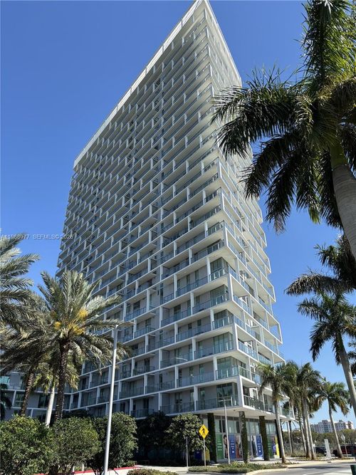 2305-2000 Metropica Way, Sunrise, FL, 33323-3228 | Card Image