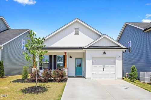 619 Sturgeon St, Smithfield, NC, 27577-5636 | Card Image