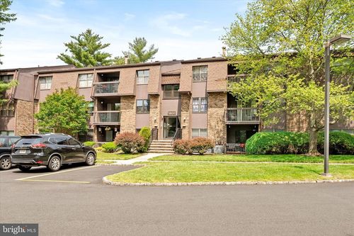 1824 Old Stone Mill Dr, CRANBURY, NJ, 08512 | Card Image