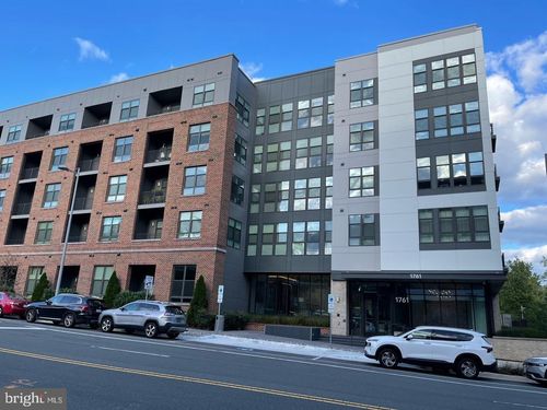 212-1761 Old Meadow Rd, MCLEAN, VA, 22102-4345 | Card Image