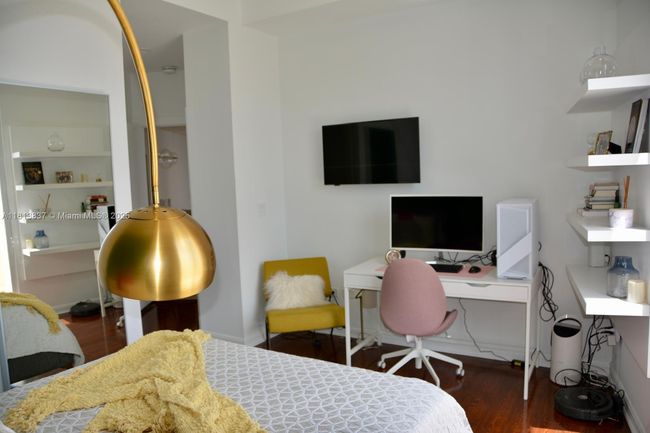 APT-4505 - 848 Brickell Key Dr, Condo with 3 bedrooms, 4 bathrooms and null parking in Miami FL | Image 43