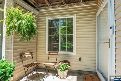 31 Sage Ct, Bedminster, NJ, 07921-1409 | Card Image