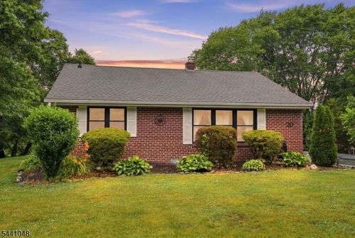 20 Poplar Rd, RINGOES, NJ, 08551-1223 | Card Image