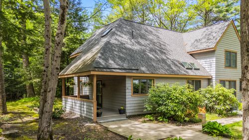 31-31 Concord Place, Cape Elizabeth, ME, 04107 | Card Image