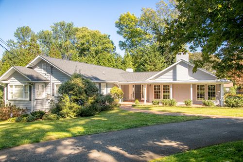 591 Fleetwood Dr, Lookout Mountain, TN, 37350-1466 | Card Image