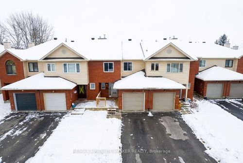 108 Cedarock Dr, Kanata, ON, K2M2H5 | Card Image