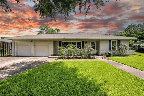 3014 Castlewood St, Houston, TX, 77025-3216 | Card Image