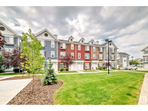 92-8315 180 Ave Nw, Edmonton, AB, T5Z0J2 | Card Image