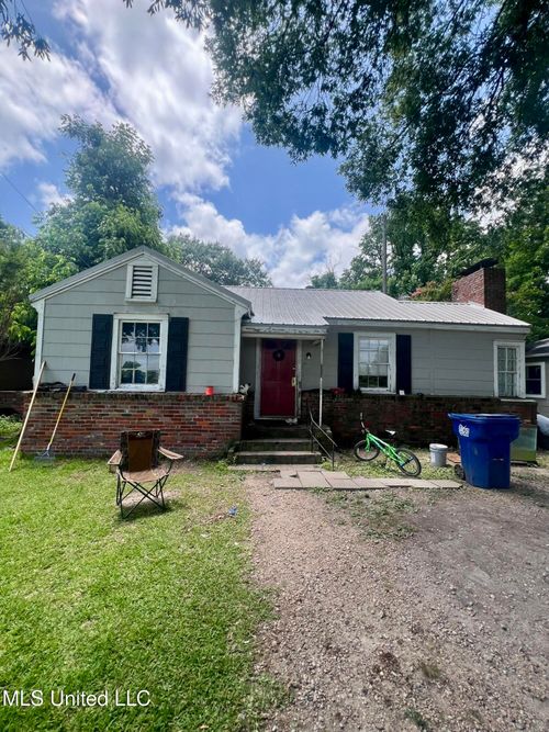 624 S Leflore Ave, Cleveland, MS, 38732-4132 | Card Image