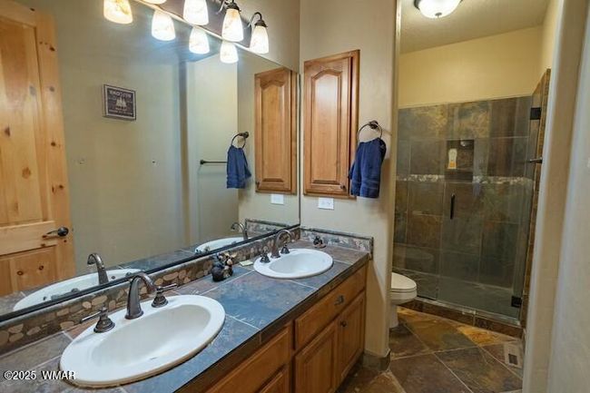 Guest Bath | Image 14