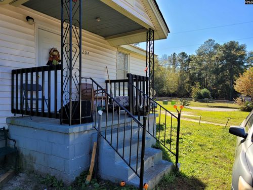 204 Crawford Rd, Columbia, SC, 29203-2723 | Card Image