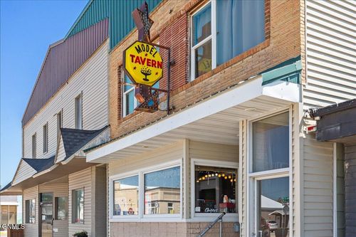 19 N Main St, Tioga, ND, 58852-7121 | Card Image