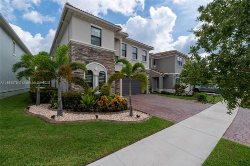 8475 Nw 39th Ct, Coral Springs, FL, 33065-2910 | Card Image