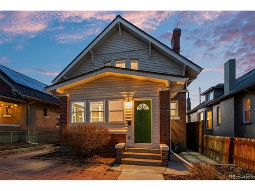 3421 N Gaylord St, Denver, CO, 80205-4116 | Card Image