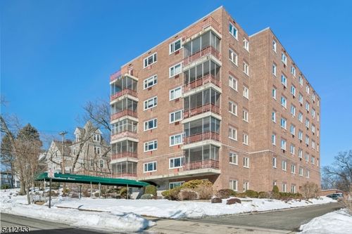 apt-4d-11 Euclid Ave, Summit, NJ, 07901-2168 | Card Image