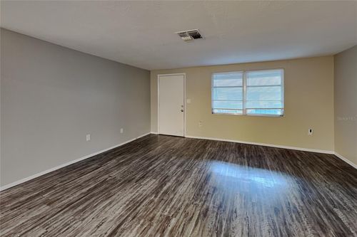 7431 San Moritz Dr, PORT RICHEY, FL, 34668-5037 | Card Image
