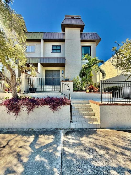 162 E Davis Blvd, TAMPA, FL, 33606-3514 | Card Image