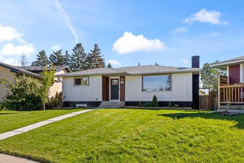 128 Doverthorn Bay Se, Calgary, AB, T2B2G3 | Card Image