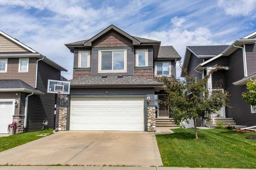 246 Viscount Drive, Red Deer, AB, T4R0M7 | Card Image