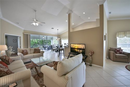 apt-202-5615 Northboro Dr, NAPLES, FL, 34110-9033 | Card Image