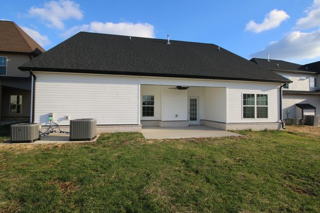 EXAMPLE>>>Covered Patio with Ceiling Fan & an Uncovered Area! Perfect For All Your Outdoor Entertaining! | Image 25