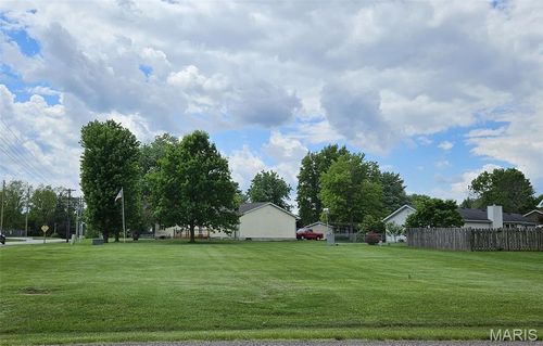 634 Birch Avenue, Edwardsville, IL, 62025 | Card Image