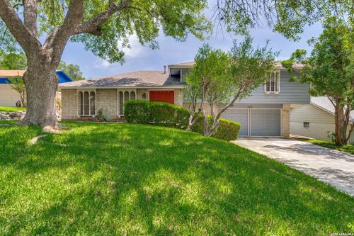 5822 Dan Duryea St, San Antonio, TX, 78240-2313 | Card Image