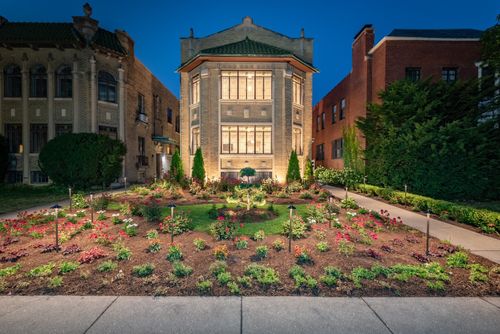 2-2517 Central St, Evanston, IL, 60201-1305 | Card Image