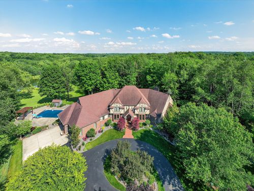 10185 N 650 E, New Carlisle, IN, 46552-9526 | Card Image