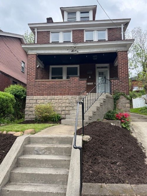 3552 Beechwood Blvd, Squirrel Hill, PA, 15217-2767 | Card Image