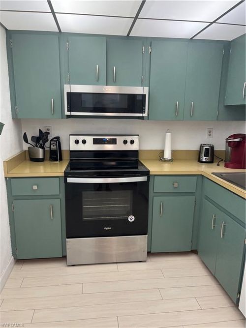 apt-205-1740 Pine Valley Dr, FORT MYERS, FL, 33907-4702 | Card Image
