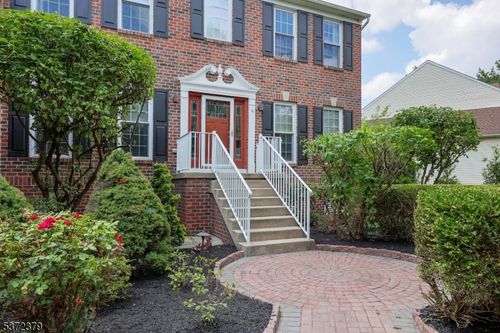 6 Westbury Ct, Bordentown, NJ, 08505-3165 | Card Image