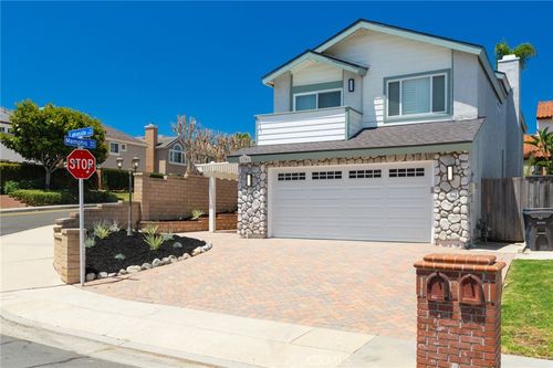 1301 Lakeside Ln, Huntington Beach, CA, 92648 | Card Image