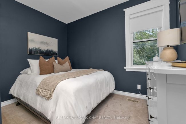 7 Napier St, House other with 3 bedrooms, 1 bathrooms and 7 parking in Barrie ON | Image 17