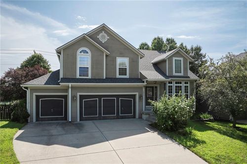 5817 Millbrook St, Shawnee, KS, 66218-8405 | Card Image